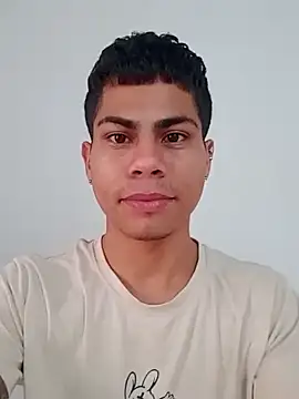 Dannytwinksxxx online show from 15, 1, 2025