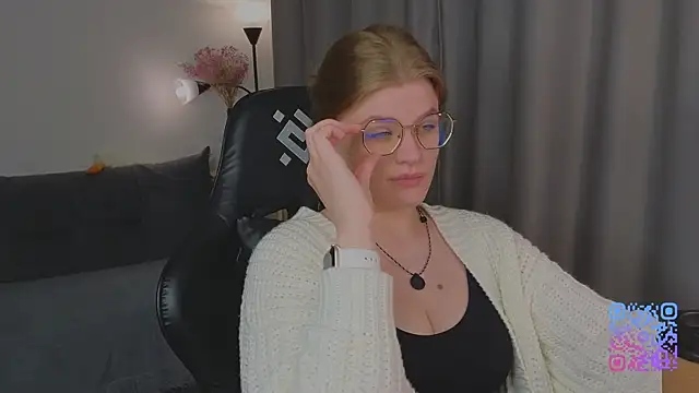 Snapshot of _JessieVibes chatting on 23, 6, 2026 JessieVibes online show from 23, 6, 2026