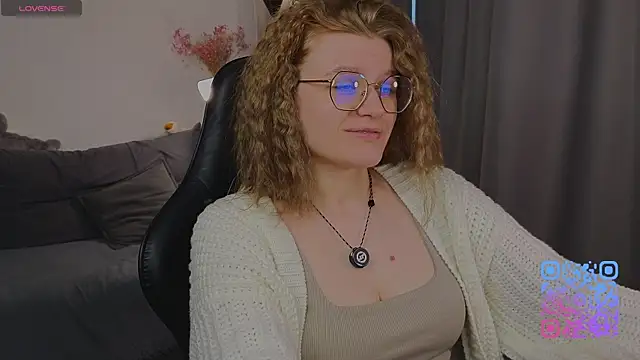 Snapshot of _JessieVibes chatting on 7, 7, 2026 JessieVibes online show from 7, 7, 2026