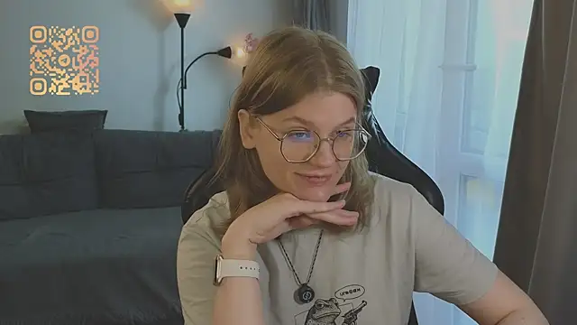 Snapshot of _JessieVibes chatting on 19, 7, 2026 JessieVibes online show from 19, 7, 2026
