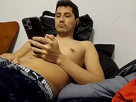 Snapshot of PerroDemonioHot chatting on 7, 1, 2026 PerroDemonioHot online show from 7, 1, 2026