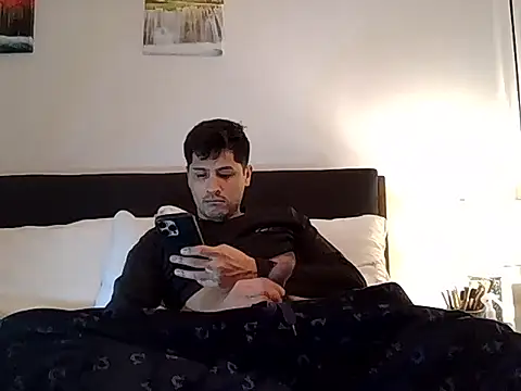 Snapshot of PerroDemonioHot chatting on 17, 2, 2026 PerroDemonioHot online show from 17, 2, 2026