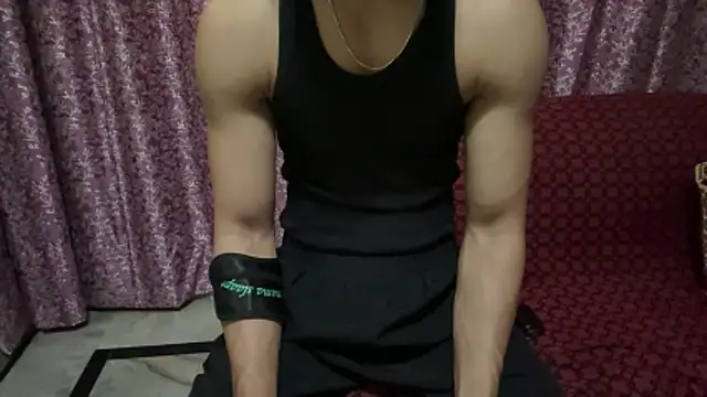 Snapshot of hot_hunk_boy chatting on 1, 3, 2026 hot hunk boy online show from 1, 3, 2026