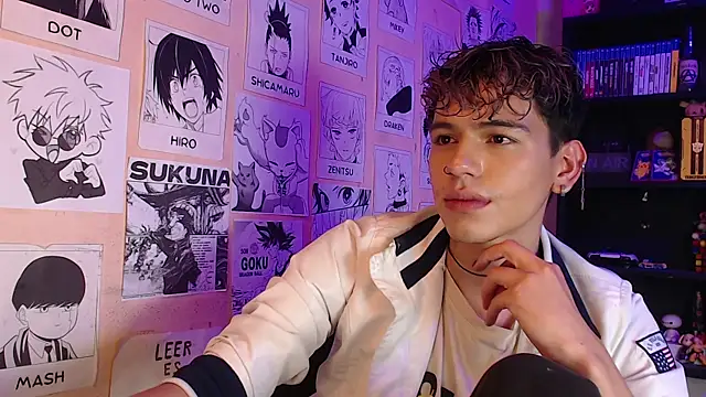 Snapshot of Mickey_Magic chatting on 6, 3, 2025 Mickey Magic online show from 6, 3, 2025