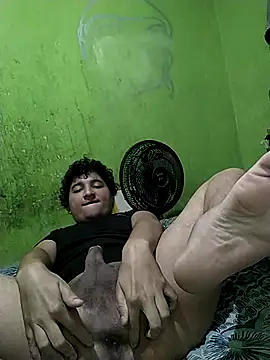 Snapshot of passivofoggozo69 chatting on 14, 9, 2025 passivofoggozo69 online show from 14, 9, 2025