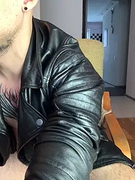 AssHunter4k online show from 28, 11, 2025