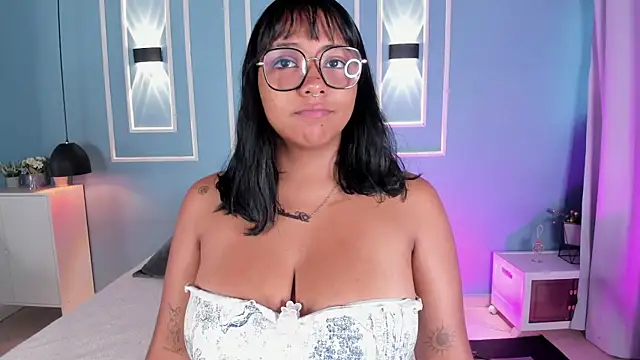 Snapshot of isabella_zc chatting on 26, 7, 2026 isabella zc online show from 26, 7, 2026