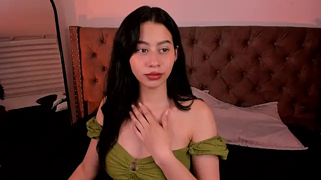 hannah brady online show from 12, 3, 2025