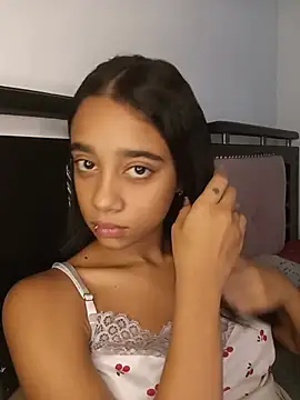 Snapshot of Zoe_Sweett18 chatting on 11, 6, 2026 Zoe Sweett18 online show from 11, 6, 2026