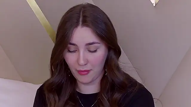 Snapshot of KiraBarlows chatting on 21, 2, 2025 KiraBarlows online show from 21, 2, 2025