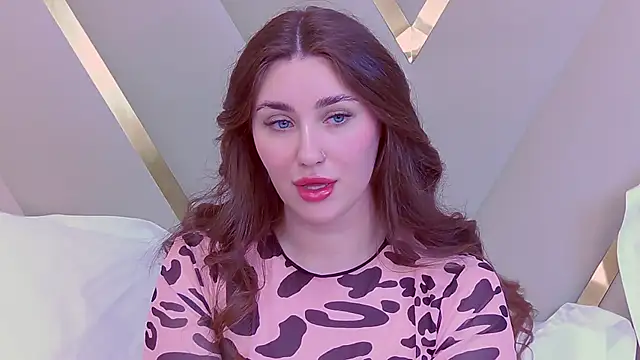 Snapshot of KiraBarlows chatting on 1, 3, 2025 KiraBarlows online show from 1, 3, 2025