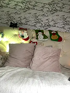 Lili  taylor online show from 21, 12, 2025