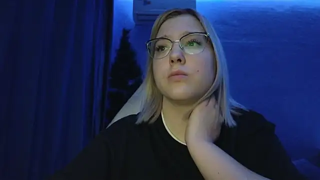 HotBrandyX online show from 15, 12, 2025