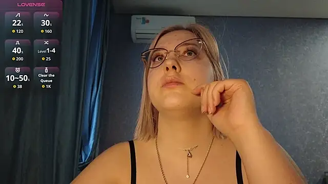 HotBrandyX online show from 21, 3, 2026