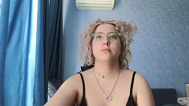 HotBrandyX online show from 11, 4, 2026