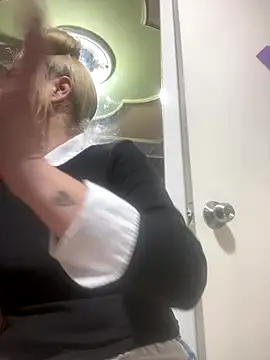 viktoria davis  online show from 8, 1, 2026