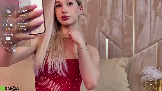 MaeveDream online show from 3, 3, 2026