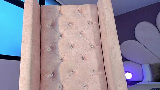 ValeriaOrtega online show from 15, 10, 2025