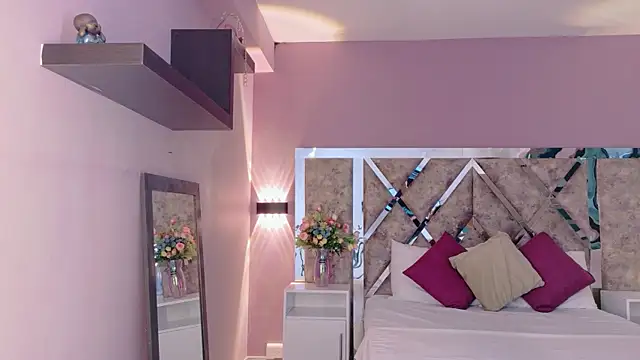 ValeriaOrtega online show from 10, 4, 2026