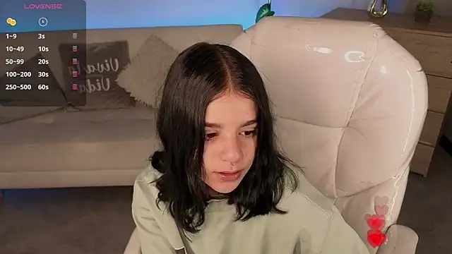 Nicole Foxx  online show from 14, 3, 2026