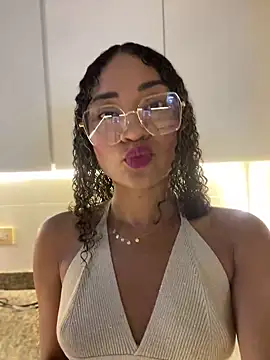 Ariana lily  online show from 22, 1, 2025