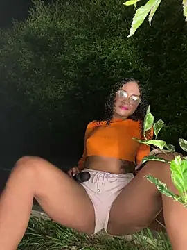 Ariana lily  online show from 7, 2, 2025