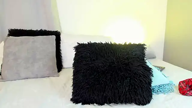 Snapshot of miss_hellen2 chatting on 28, 2, 2025 miss hellen2 online show from 28, 2, 2025