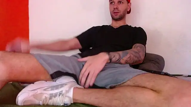 Cristian white online show from 5, 4, 2026