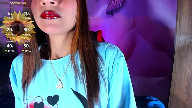 emili clark online show from 20, 11, 2025