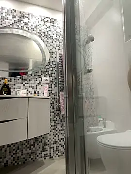 Greeneyes0820 online show from 25, 1, 2025