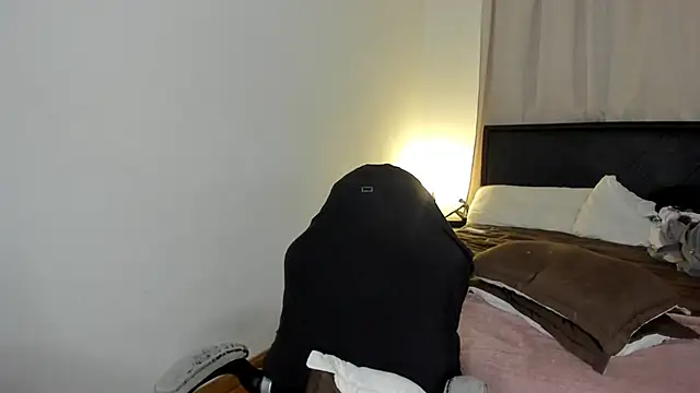 brithany olson25 online show from 5, 2, 2026