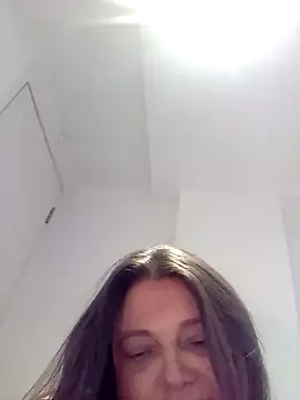 Snapshot of HotHornyEmmaX chatting on 1, 2, 2025 HotHornyEmmaX online show from 1, 2, 2025