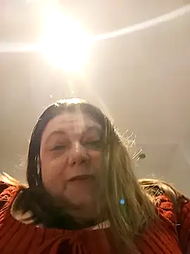 Snapshot of HotHornyEmmaX chatting on 16, 4, 2026 HotHornyEmmaX online show from 16, 4, 2026