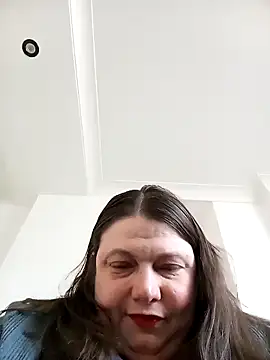 Snapshot of HotHornyEmmaX chatting on 6, 5, 2026 HotHornyEmmaX online show from 6, 5, 2026