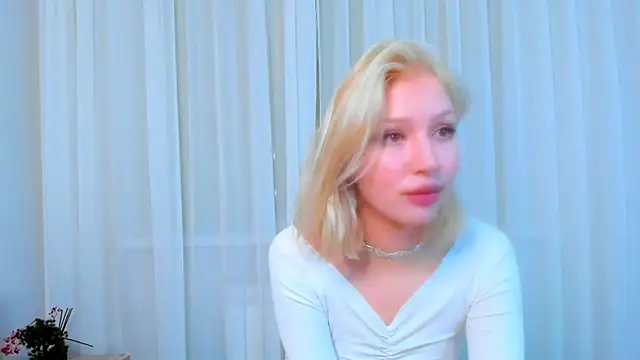 Snapshot of SallyCha chatting on 19, 1, 2025 SallyCha online show from 19, 1, 2025