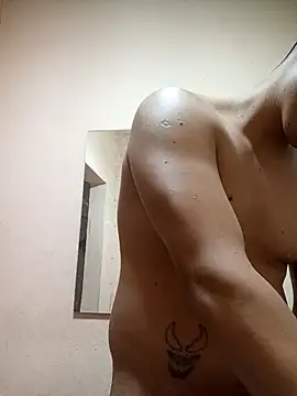 LuisMex1998 online show from 4, 3, 2026