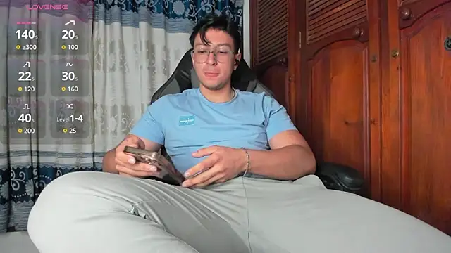 Snapshot of Amon__ashford chatting on 11, 2, 2026 Amon ashford online show from 11, 2, 2026