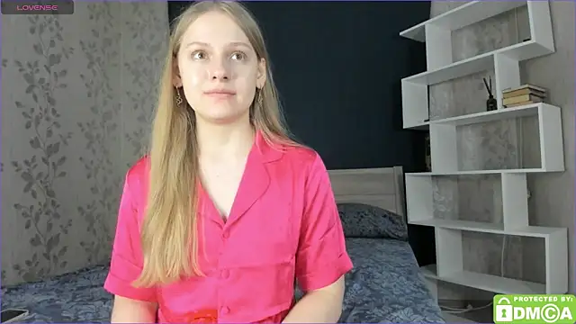 Snapshot of onelovelyalice chatting on 23, 1, 2025 onelovelyalice online show from 23, 1, 2025