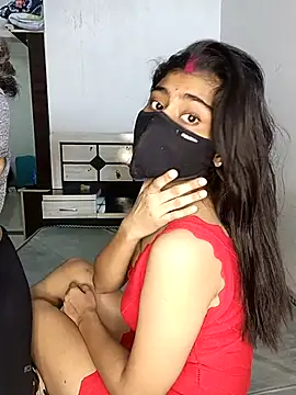 Snapshot of Love-N chatting on 13, 10, 2025 Love-N online show from 13, 10, 2025