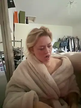 blissdimicco online show from 10, 11, 2025