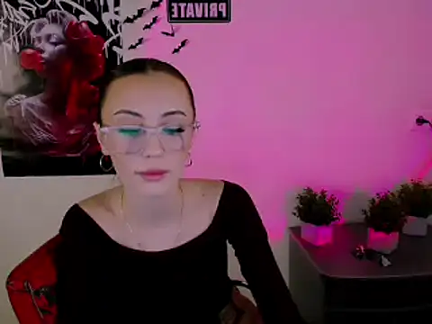 Snapshot of Nikonara_Love chatting on 9, 3, 2025 Nikonara Love online show from 9, 3, 2025