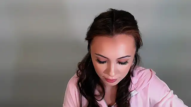 Snapshot of Nikonara_Love chatting on 5, 12, 2025 Nikonara Love online show from 5, 12, 2025