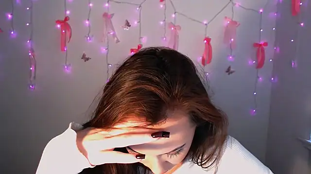 Snapshot of Nikonara_Love chatting on 15, 12, 2025 Nikonara Love online show from 15, 12, 2025