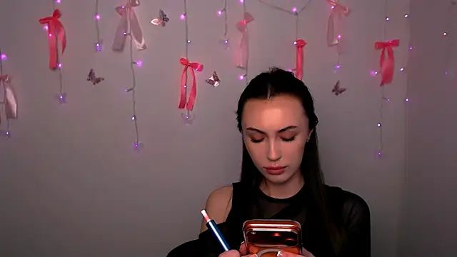 Nikonara Love online show from 22, 4, 2026