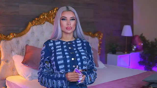 Juicy Jessye online show from 2, 4, 2026