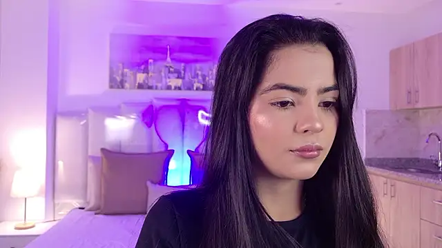 Layla Breezee online show from 1, 4, 2026