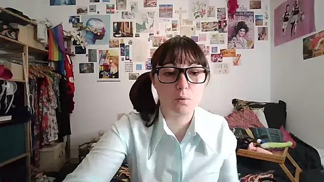 Snapshot of AdorahB3ll3 chatting on 10, 3, 2025 AdorahB3ll3 online show from 10, 3, 2025