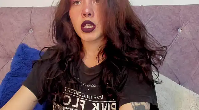 Snapshot of onix_bl4ck chatting on 8, 2, 2025 onix bl4ck online show from 8, 2, 2025