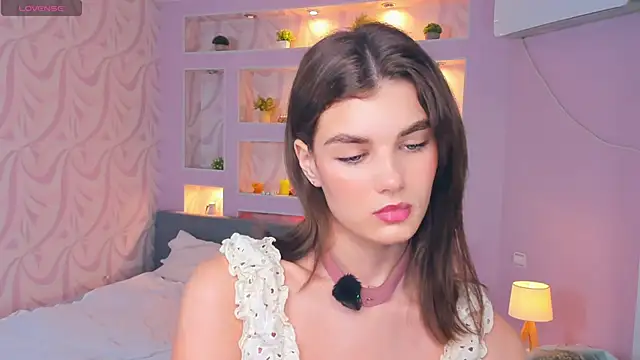 Snapshot of FloraDobb chatting on 16, 5, 2026 FloraDobb online show from 16, 5, 2026