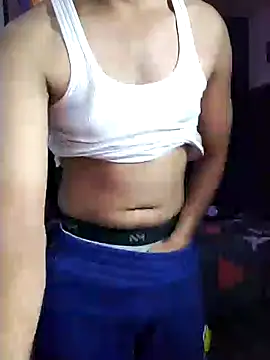 Snapshot of fit_boyxx chatting on 21, 10, 2025 fit boyxx online show from 21, 10, 2025